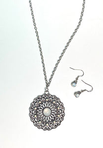 Opal Gardens White Necklace