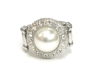 Vow To Wow Pearl White Ring